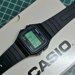 Customize F91W green