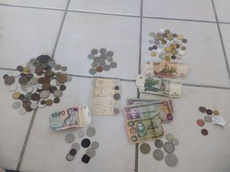International Coin and Banknote Collection