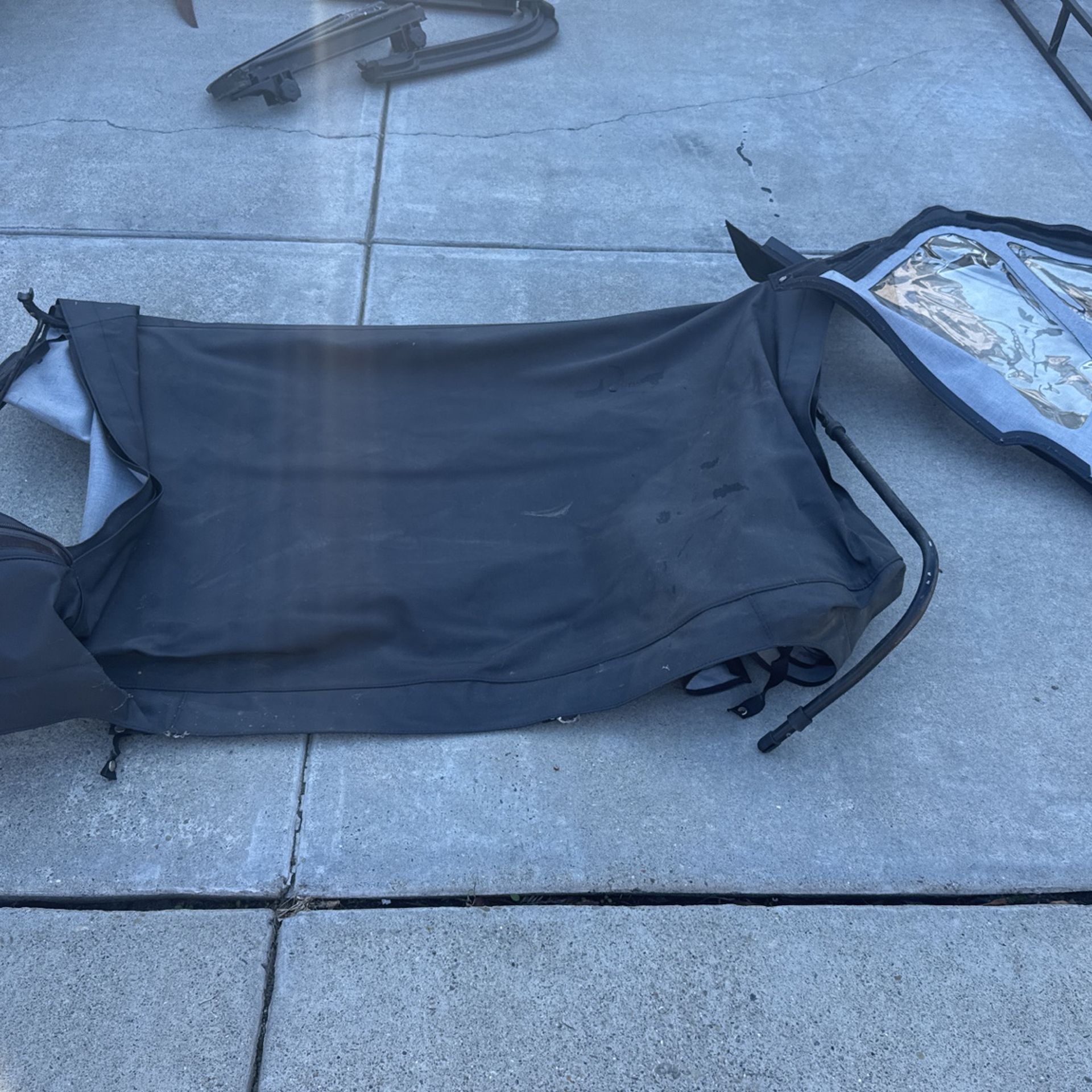 2005 Wrangler Soft Top w/hardware