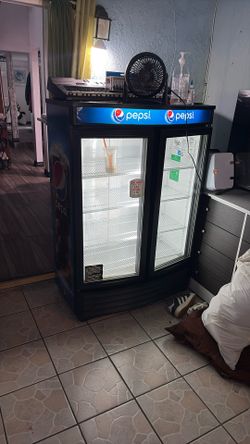 Large Pepsi Fridas