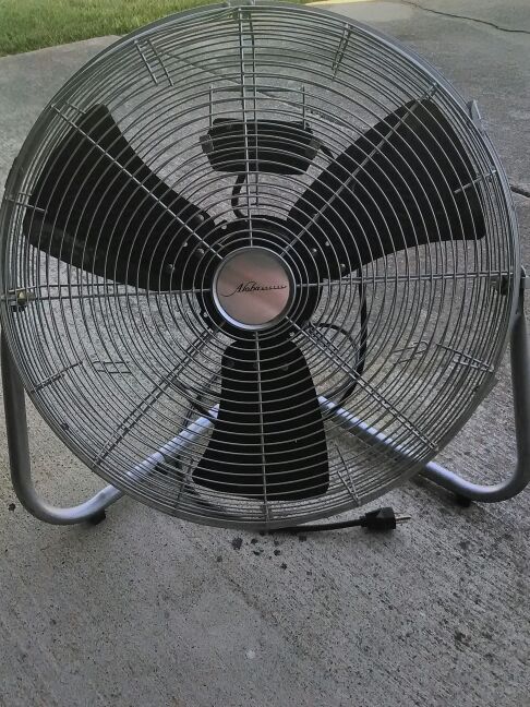 ALOHA BREEZE 20' High velocity floor fan
