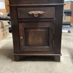 End Table/Cabinet