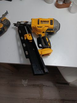 Dewalt Framing Nailer Gun 