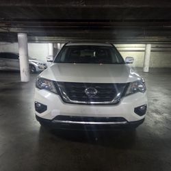 2018 Nissan Pathfinder