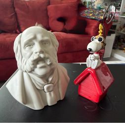 Disney Haunted Mansion Bust and Snoopy Photo Holder