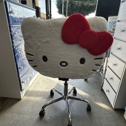 Hello Kitty Teddy Fur Vanity Chair 