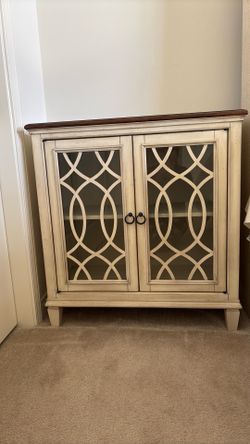 Cabinet/Curio L34 1/2 x  W 15x 33