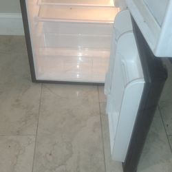 Nice Mini Fridge Working Perfect Top And Bottom One