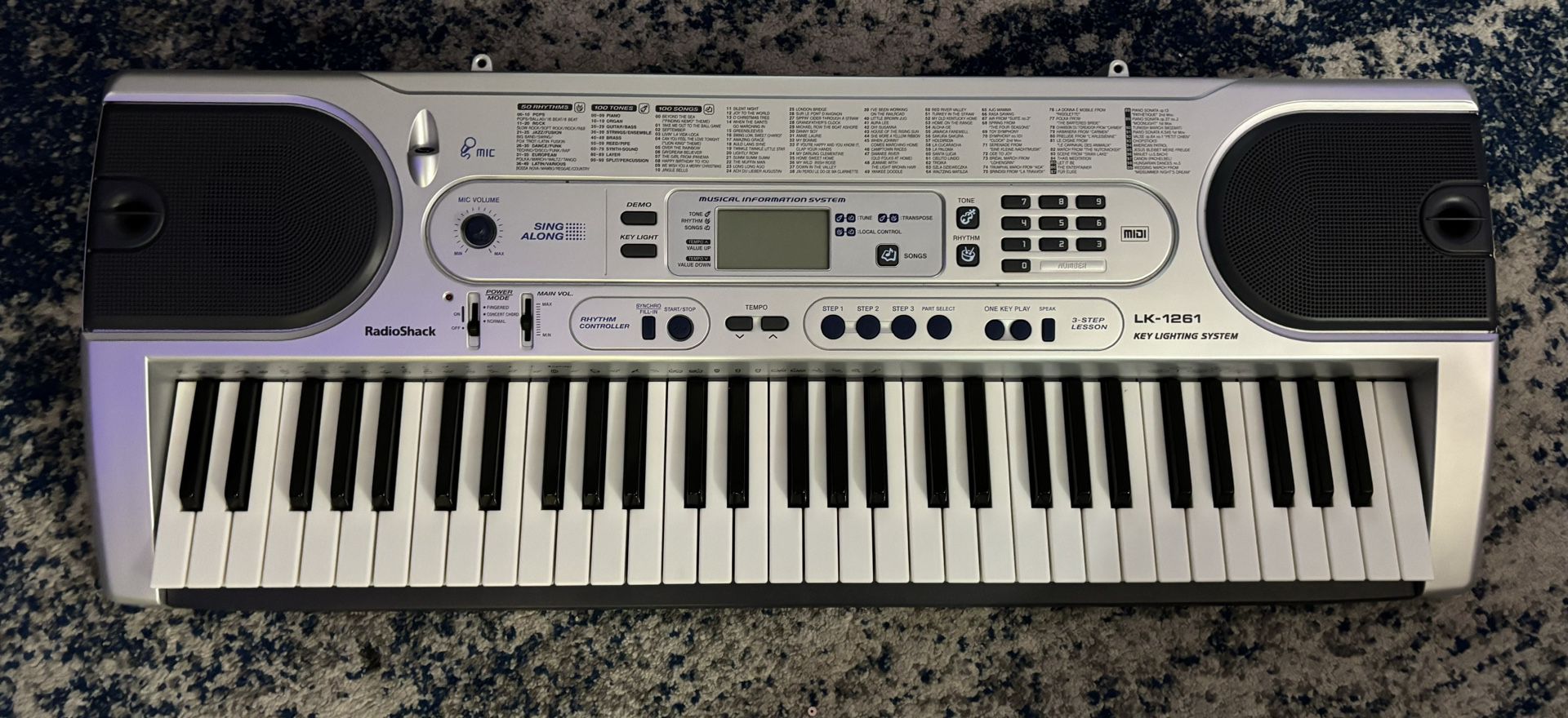 RadioShack MIDI 61 Key Musical Keyboard