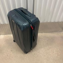 Four wheeled Hard Case Samsonite 26 Inches