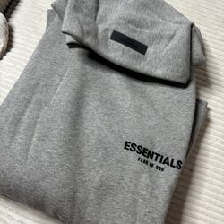 Essentials FOG Hoodie (Large)