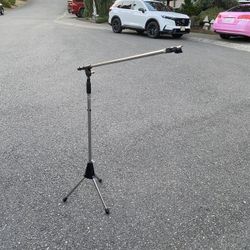  Tripod Microphone Stand