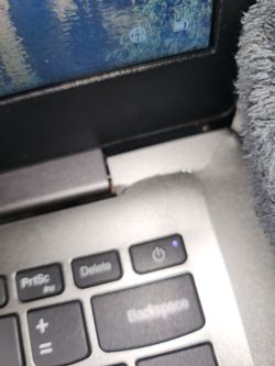 Laptop lenovo