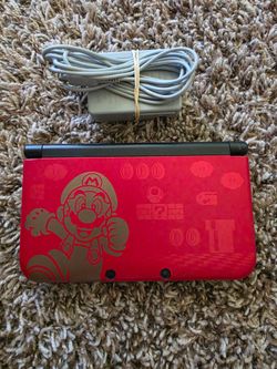 Nintendo 3DS XL Super Mario Limited Edition