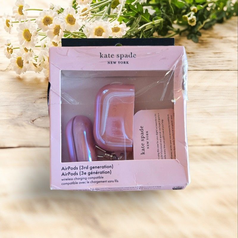 The Kate Spade Protective Case for Apple AirPods (3rd Gen) 