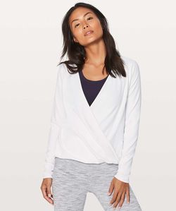 Lululemon Full Freedom Long Sleeve size 6