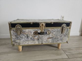 Trunk Vintage Coffee Table Map