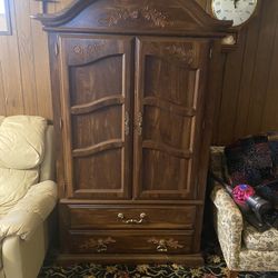 Chest With Drawers 38”x69”