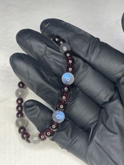 AAA Grade Flashy Labradorite And Garnet Bracelet