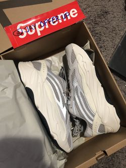 Adidas Yeezy 700 Static Size 9.5