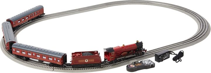 Hogwarts Express LionChief Bluetooth 5.0 Electric O Gauge Train Set 1244Q R6