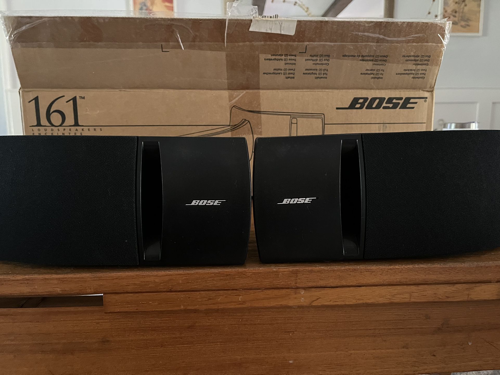 Brand New Bose 161 Loud Speakers