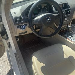 2011 Mercedes-Benz C-Class