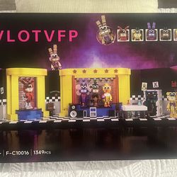 "Five Nights at Freddy's" Themed Building Blocks Stage Set (NIB)