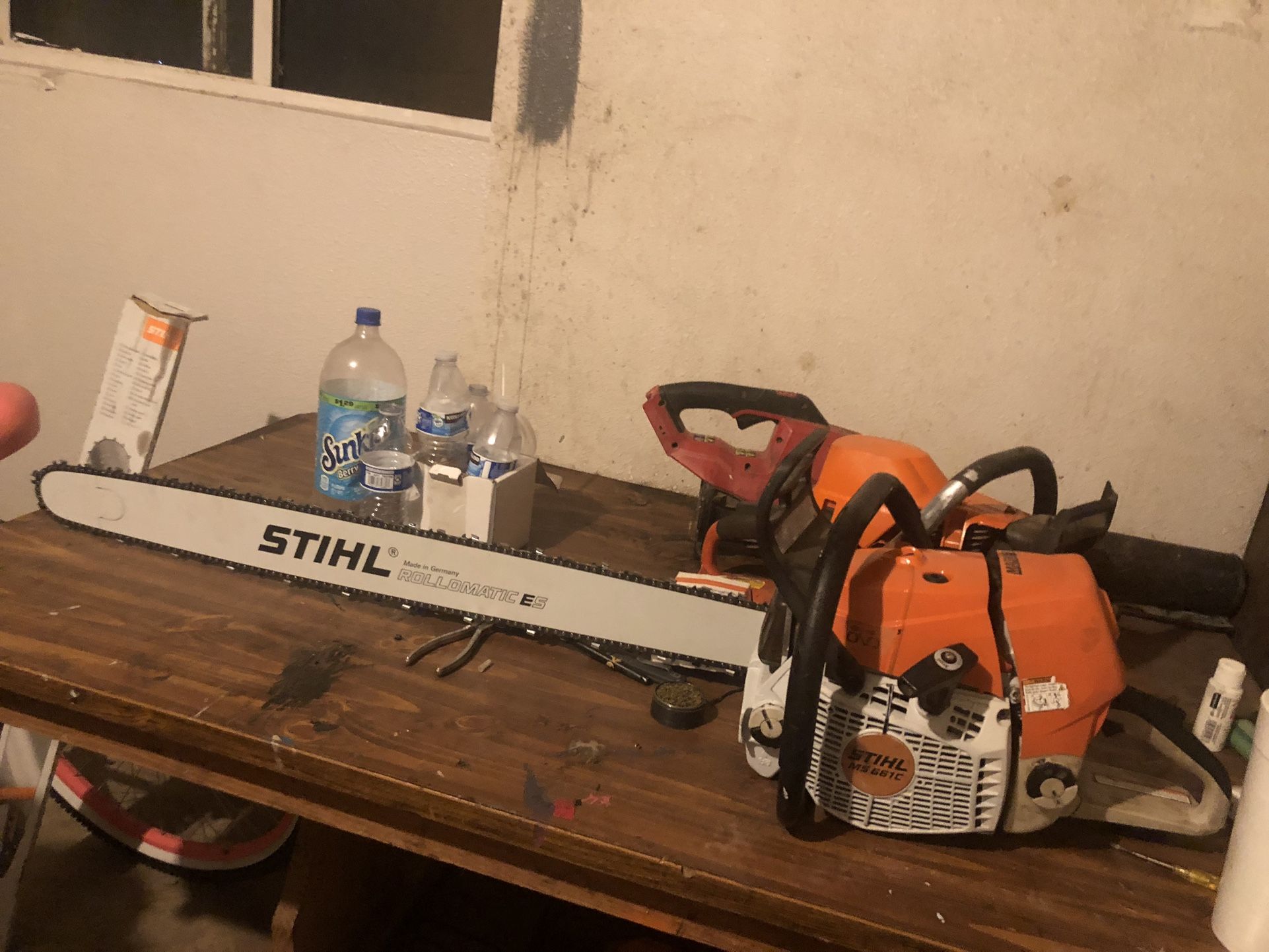 Stihl MS661C Magnum Starts Right Up New Bar And Chain 36 Inch 850 Or Obo Over $2500 New