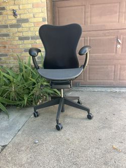 Herman Miller Mirra2 Office Chair