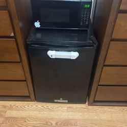 Small refrigerator and microwave