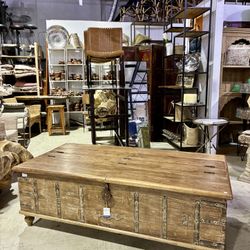 Reclaimed Wood Coffee Table Trunk