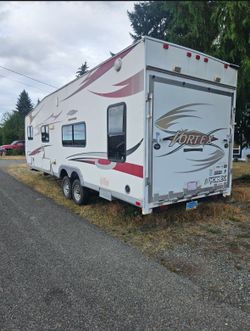 2008 Votex by Thor toy hauler