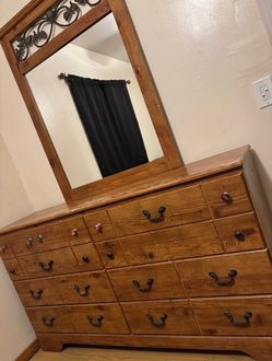 Vintage solid wood dresser -9 drawers