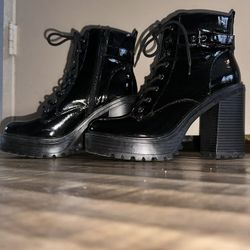 Black Boot