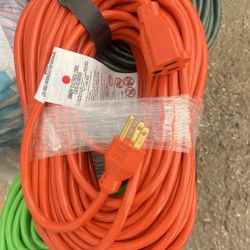 Extensión Cord 100ft 16 Guage. 