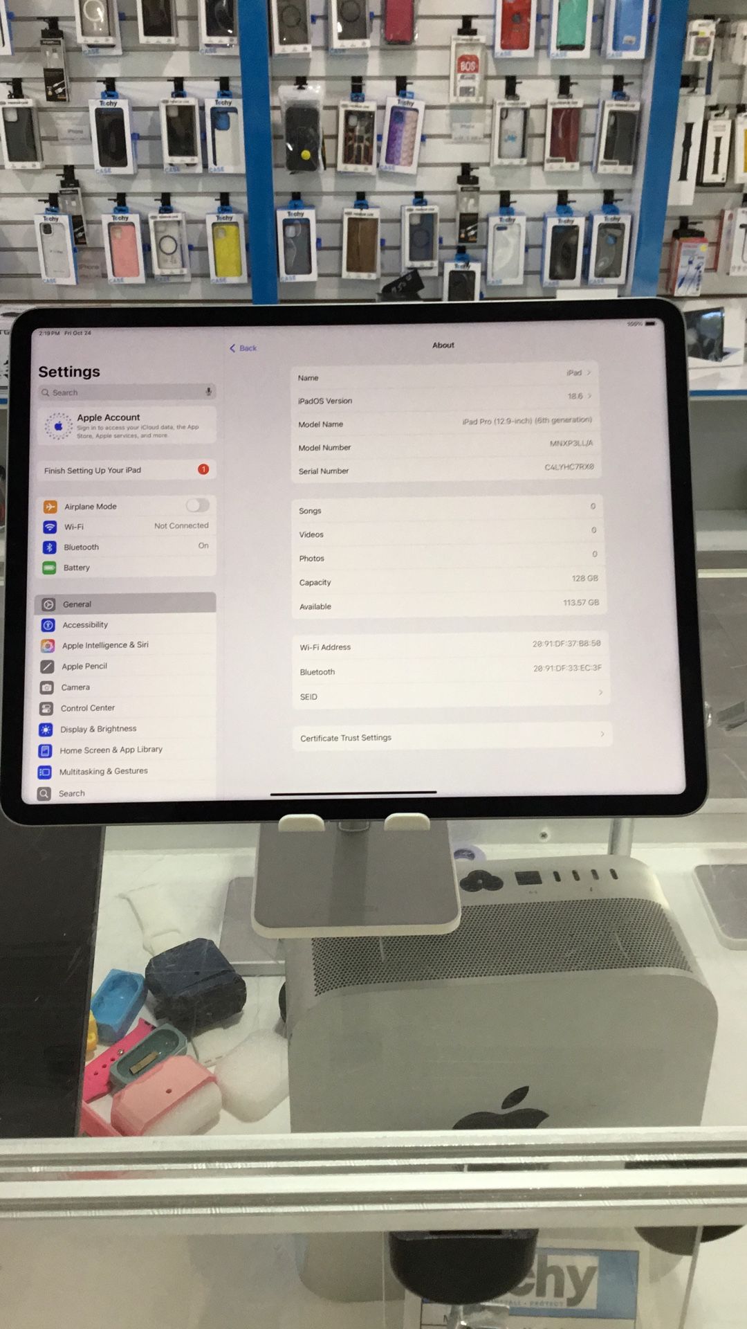 iPad Pro (12. 9) 6th Generation