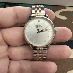 Womens Fossil Watch in White And Gold Fully Functional 
