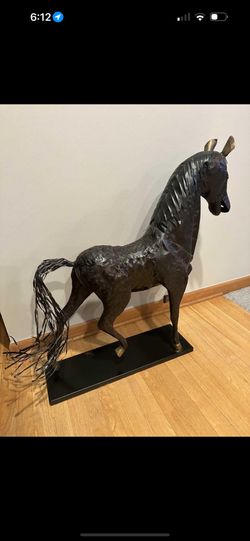 beautiful Large metal sculpture floor horse