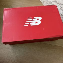 New balance mens cleats 