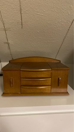 Small jewelry box