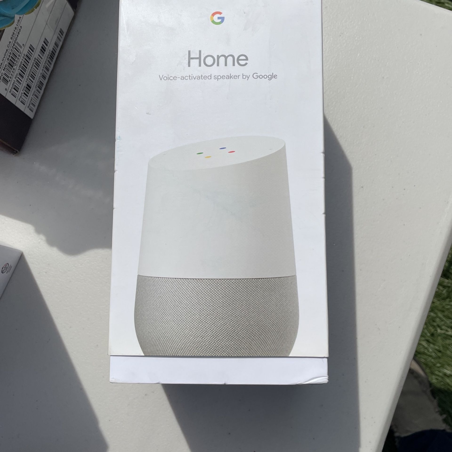 Google Home - Voice Activated Speaker