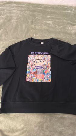 Uniqlo UT The Monsterland Graphic Sweatshirt