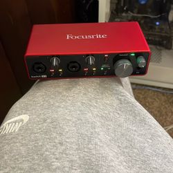 Scarlett 212 [3rd Gen] Focusrite