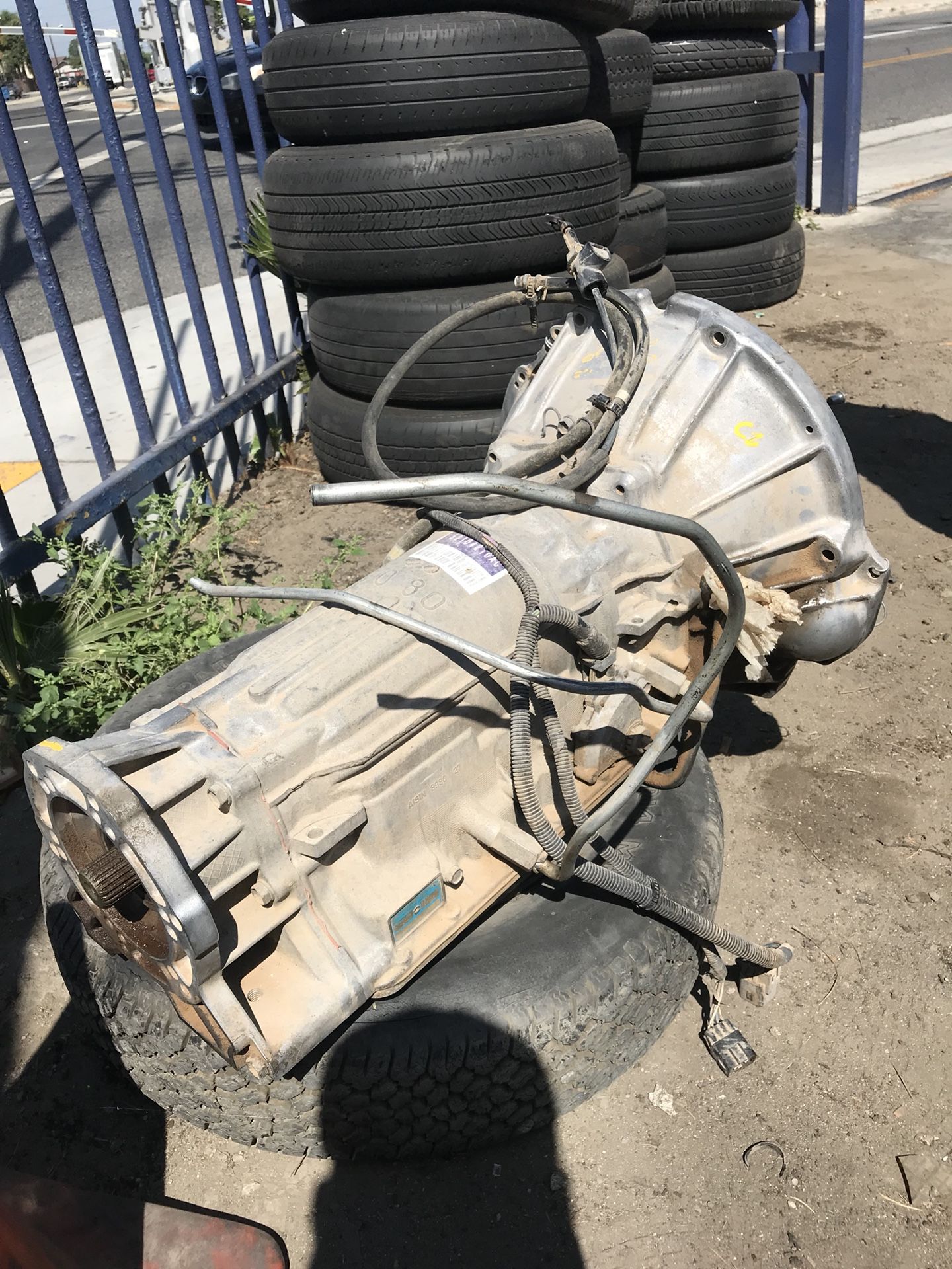 Aw4 Jeep Cherokee Xj transmission for Sale in Compton, CA OfferUp