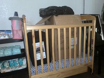 Toddler crib
