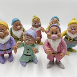 Vintage Disney Snow White’s 7 Dwarfs  Figures 
