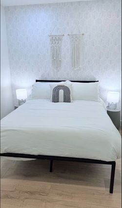 Full bed frame