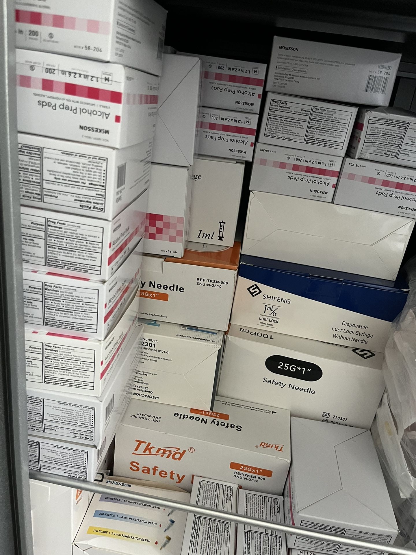 Medical supplies And Surplus
