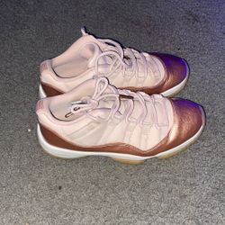 rose gold jordan 11s women 